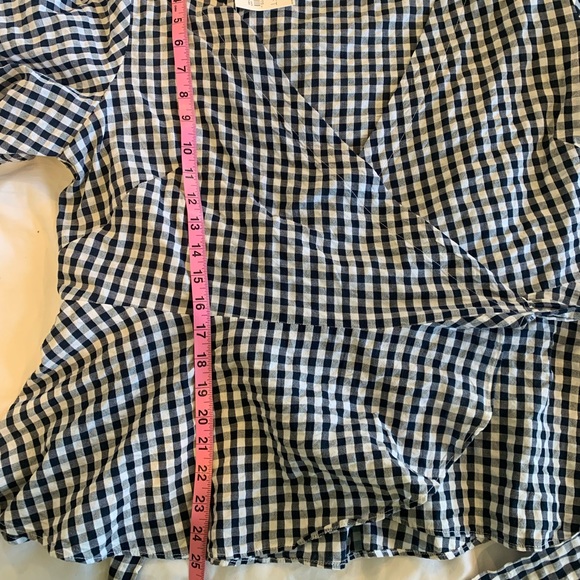 LOFT Gingham Wrap top in forever navy - Picture 7 of 7